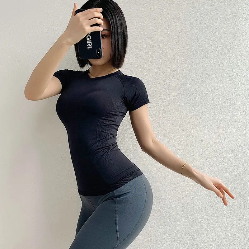 E4