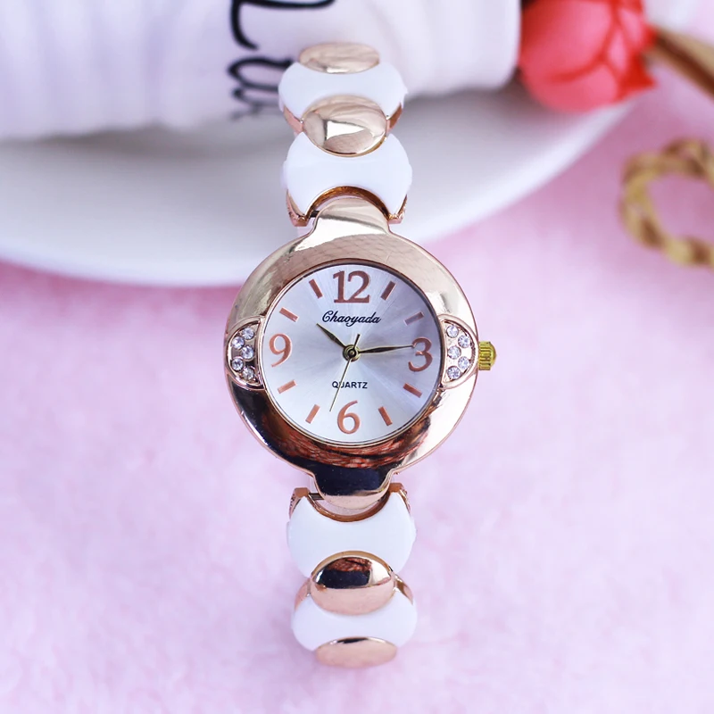 

2018 CYD famous brand new style fashion women lady luxury hand catenary watch girls dress personality watches bayan kol saati