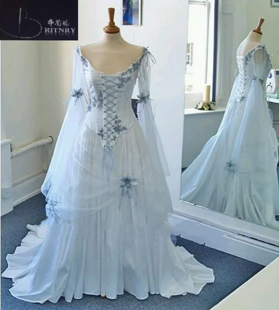 Vintage Bell Sleeve Wedding Dress