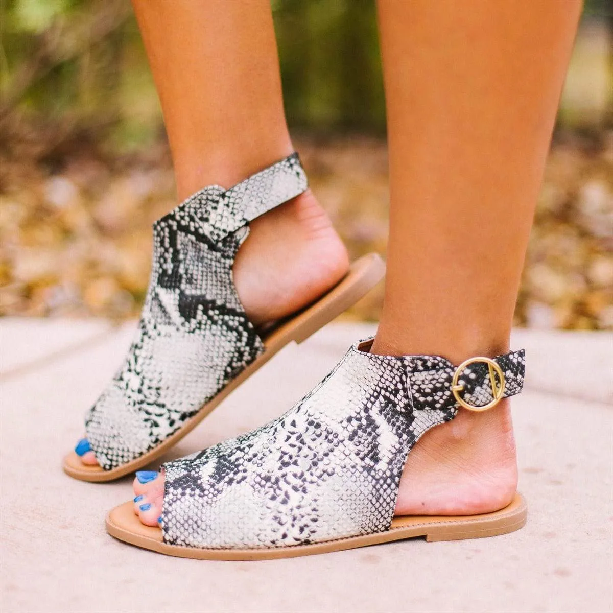 

KLV Brand Ladies Fashion Snake Print Flat Sandals Shoes Women Sexy Peep Toe Flat Buckle Casual Beach Shoes Sandals Sandale Femme