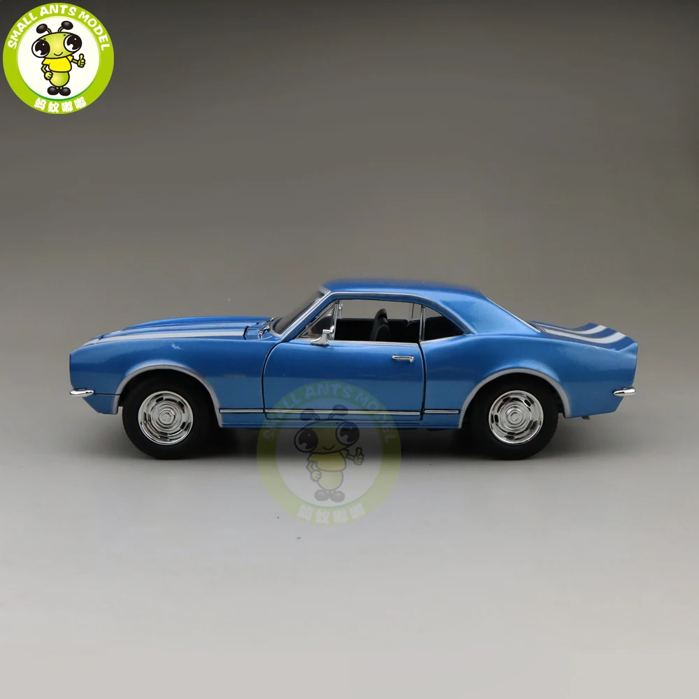 1/18 1967 Chevrolet CAMARO Z28 Road Signature Diecast Model Car Toys Boys Girls Gift - Цвет: Blue