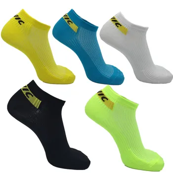 

High quality Professional brand sport socks Protect feet breathable wicking socks style popular cycling socks 5 colour
