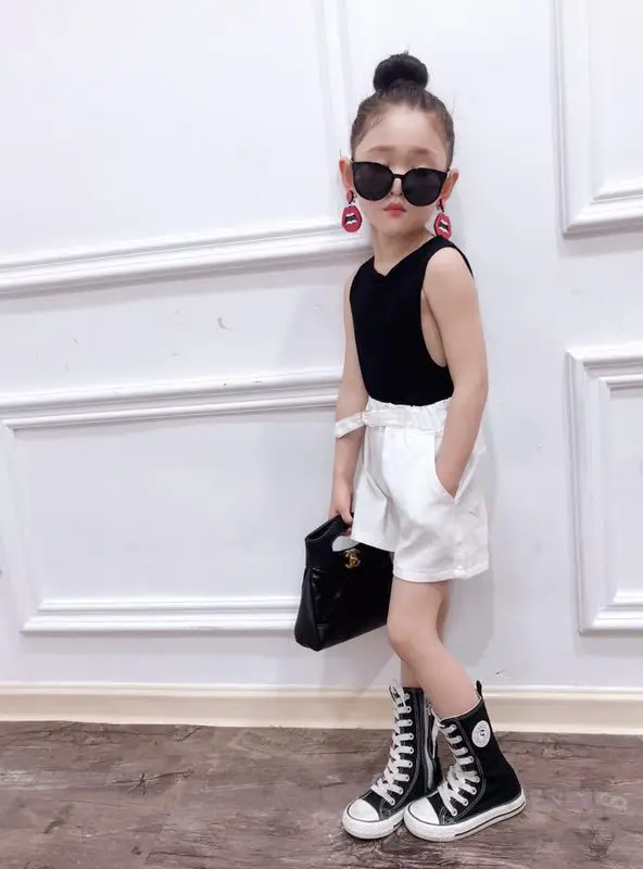 

2019 New Summer Item Girl Suit Including Vest+Shorts 2PCS Per Set Two Colors