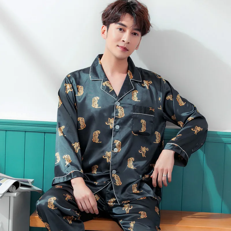 New Pajamas Men Satin Silk Sleepwear Male Print Full Sleeve and Shorts Pajama Sets Men Summer Nightwear Pyjama New Pajamas Men Satin Silk Sleepwear Male Print Full Sleeve and Shorts Pajama Sets Men Summer Nightwear Pyjama