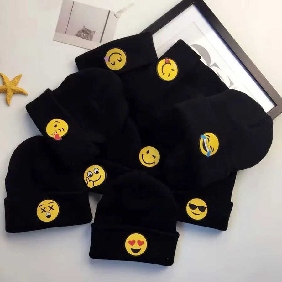 Новый Для мужчин Для женщин зимние Skullies Шапки Улыбка поцелуй Cry эмоции любителей вышивки Emojo вязаная шапка хип-хоп шапочка Кепки