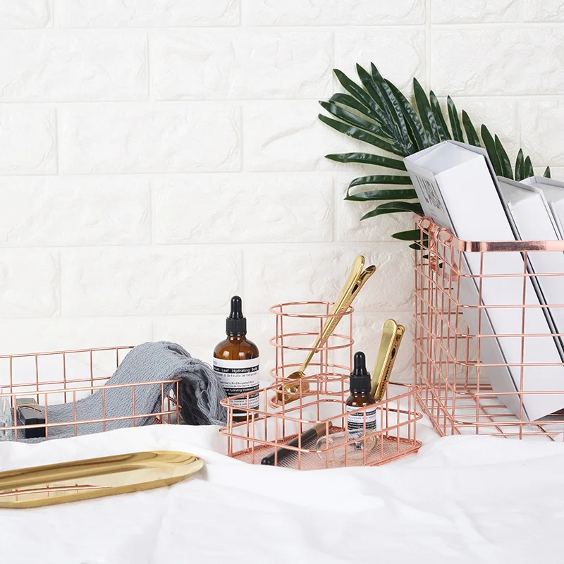 النحاس سلة التخزين منظم أدوات التجميل روز مكياج ذهبي فرش حامل الأسلاك المعدنية أدوات الزينة جمع سلال الحمام رفوف