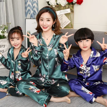 

Fashion Family Matching Outfits Silk Long Sleeve Children's Pyajamas Set Mother and Daughter Clothes Son Sleepwear Pajamas