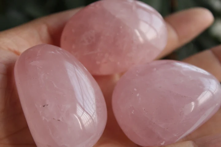 

( 3pcs/lot) NATURAL Polished Freeform rose quartz crystal Palm Worry Stone