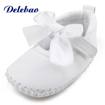 

Delebao Baby Shoe & Socks Suit Pure Cotton Black And White Dot Soft Sole Infant Toddler First Walekers