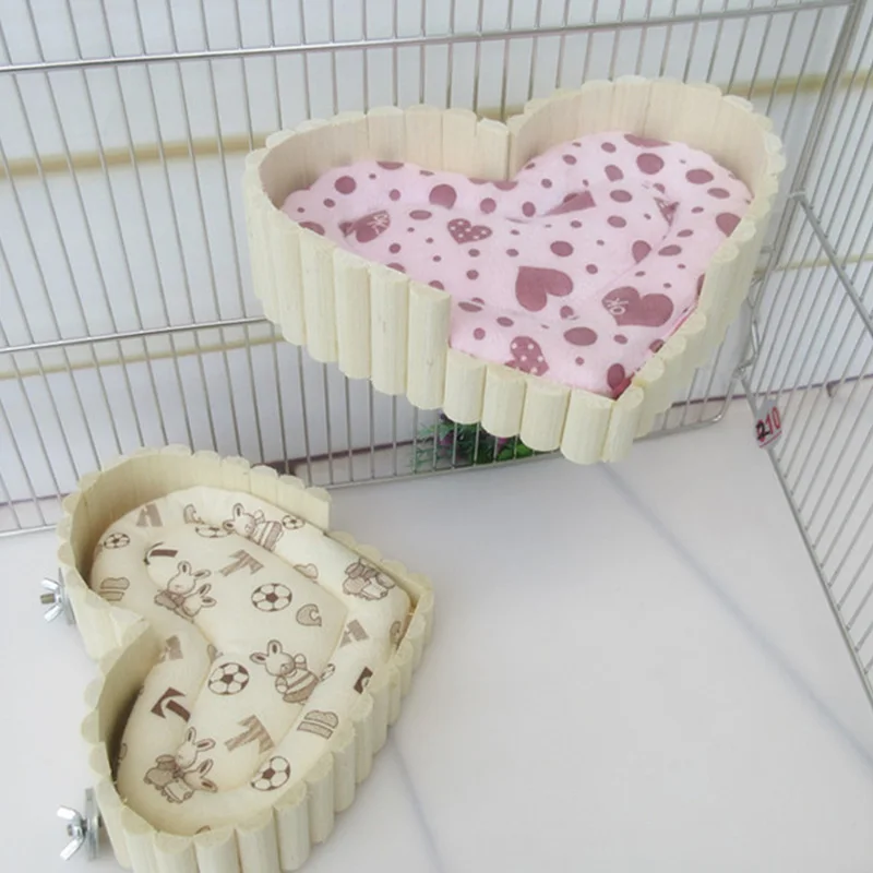 Wood Hanging hamster bed house With Mat Hamster Footplate Pedal board guinea pig hedgehog