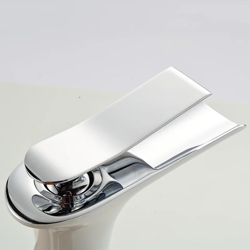 Günstig Becken Armaturen Moderne Weiß Bad Wasserhahn Wasserfall armaturen Einzigen Loch Kalt und Warmwasser Hahn Waschbecken Wasserhahn Mischer Wasserhähne 6008