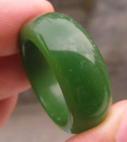 

10661 antique old chinese natural green stone jade ring
