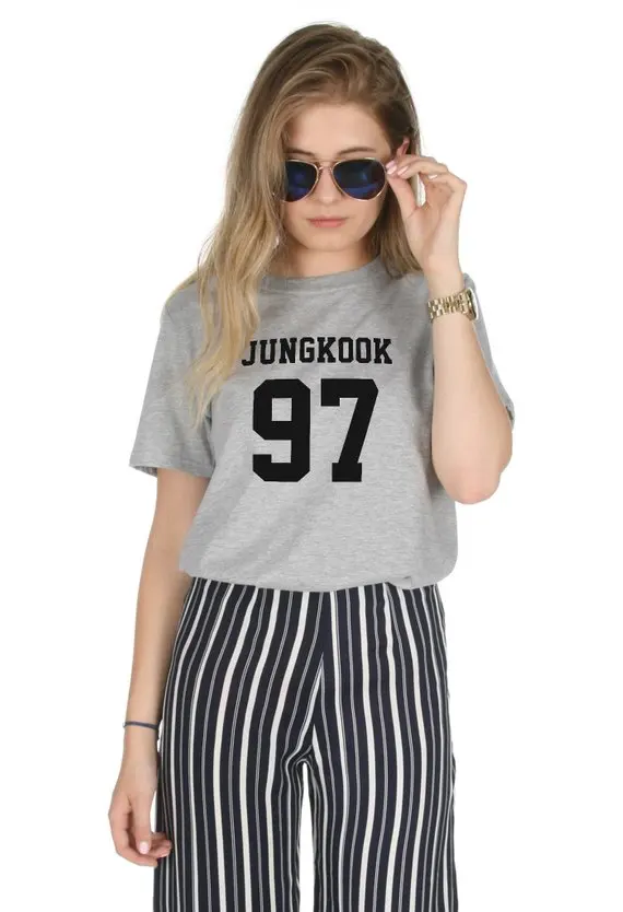 

Sugarbaby Jungkook 97 T-shirt Tee Fashion K-pop Band Fangirl BTS Jungshook T shirt High quality Tumblr Casual Tops Drop ship