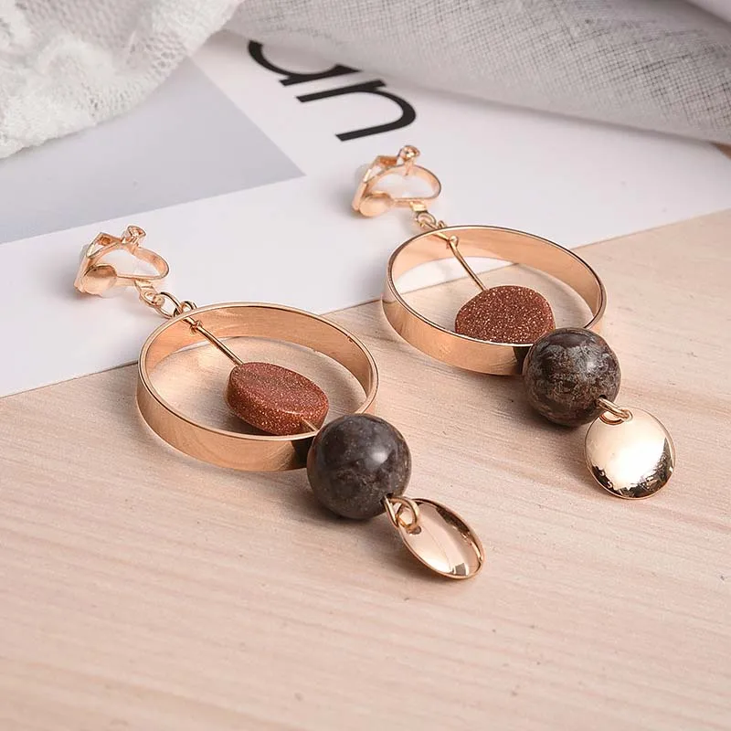 Модные золотые серьги клипсы большие круглые бусины Howllo из натурального камня с
