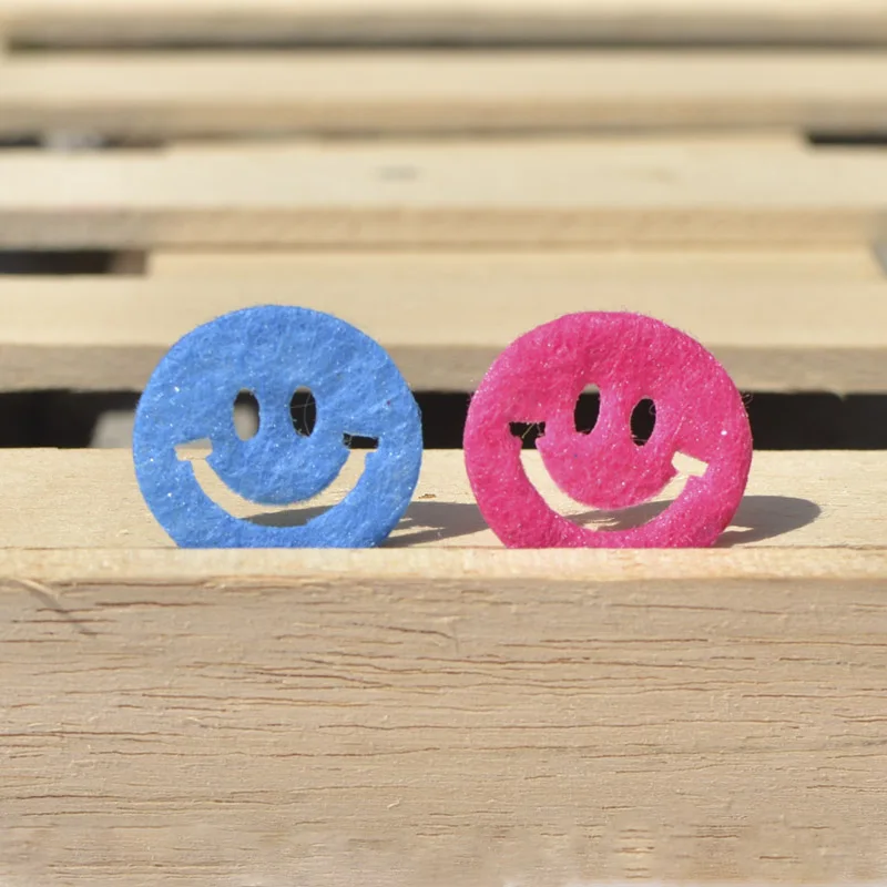 Felt smile перевод. Felt smile перевод