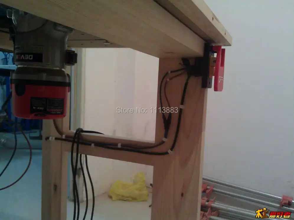 KEDU KJD17B Elektromagnetische schakelaar, drukknopschakelaar voor tafelcirkelzagen, houtzagen, 220 V, 4 pins