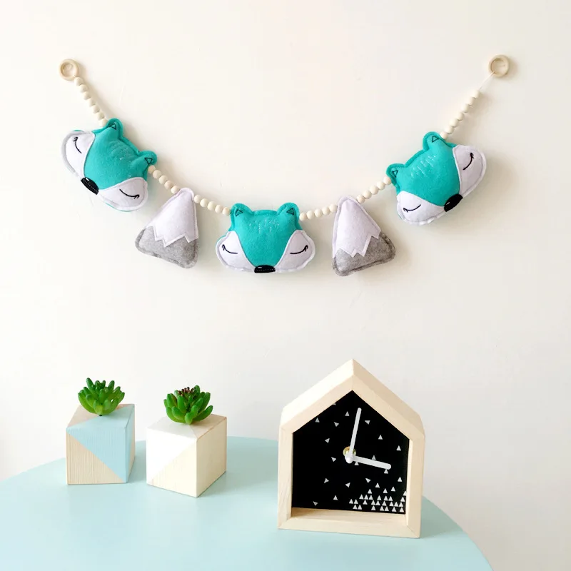 

Elf magic Non-woven fox wood beads string pendant crib decoration children's room wall hanging Home decor Baby shower banner