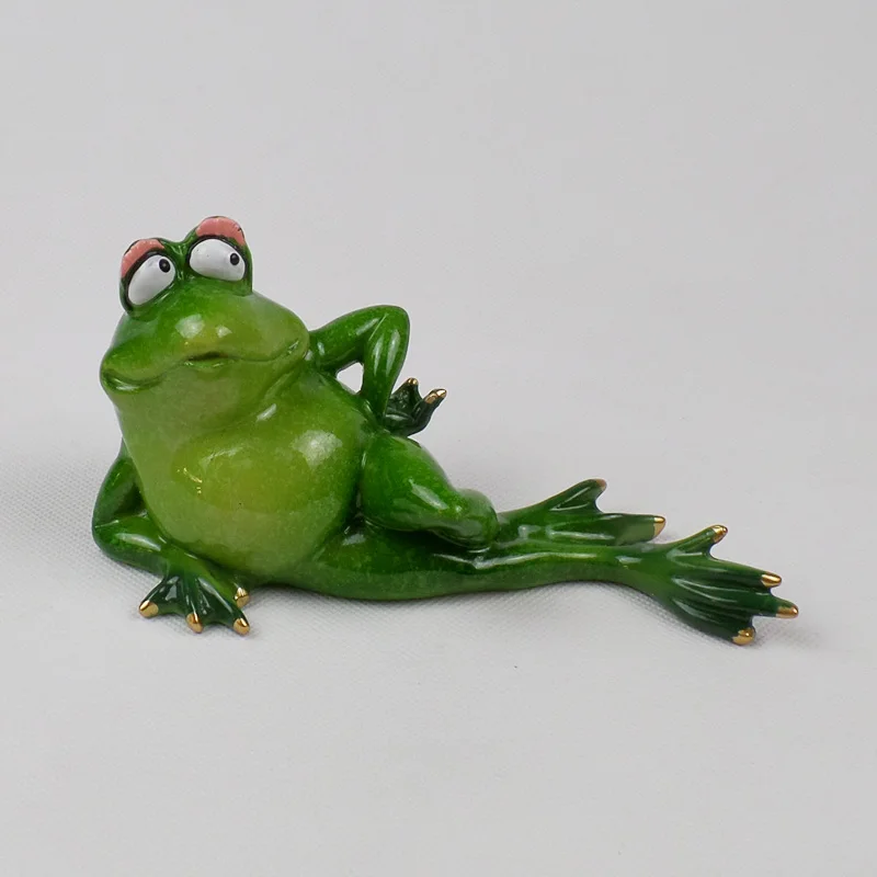 Frog Figurines (7)