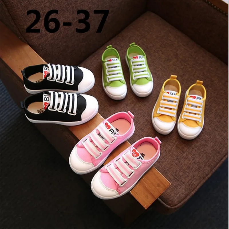 

Outdoor soft bottom breathable spring student breathable Korean version of the new boy casual girls canvas soft sole shoes