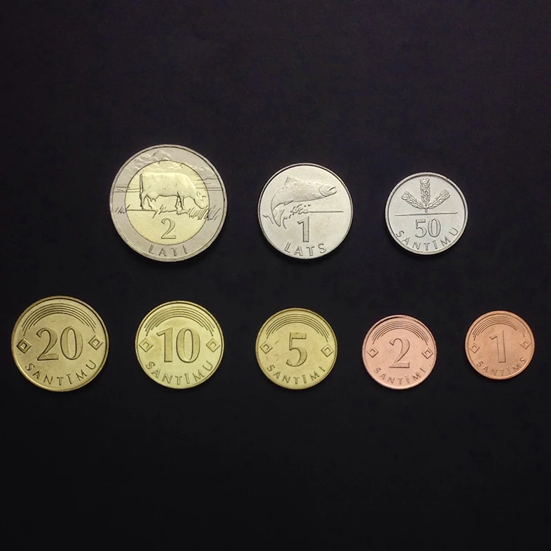 

Latvia 8pieces/ Set UNC original Coin Not circulated Old version high value