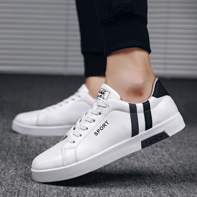 

2019 New Trend Mens Shoes Flat Skateboard Shoes Men's White Summer Skateboarding Breathable Outdoor Walking Sports Flat Shoes