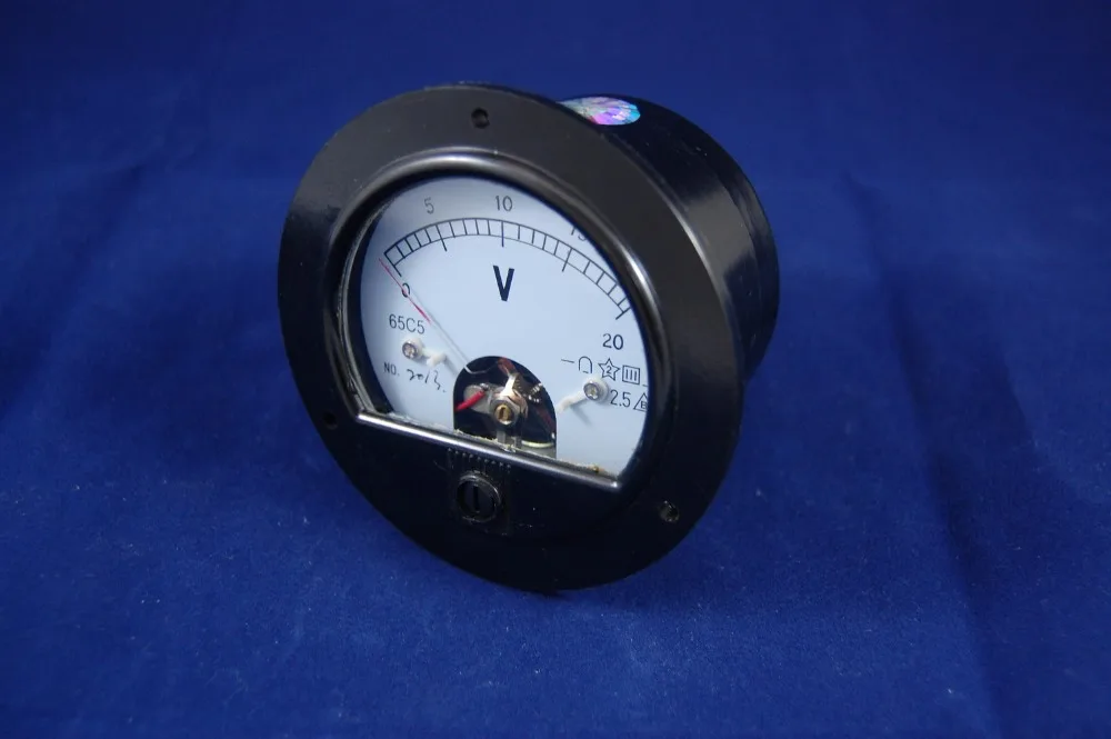1PC DC 0 20V Round Analog Voltmeter Voltage Panel meter DH62 directly