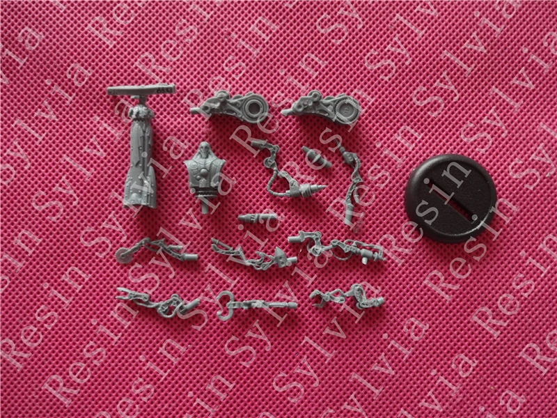 

-Resin toys Forge Master Syntherion Free shipping