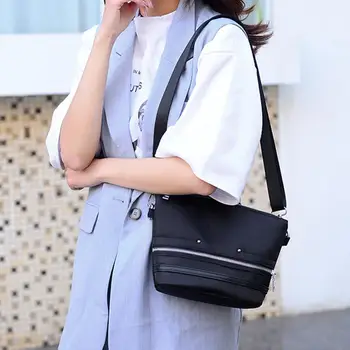 

Casual Women Solid Color Crossbody Shoulder Bag Waterproof Nylon Zipper Pouch Messager Bags