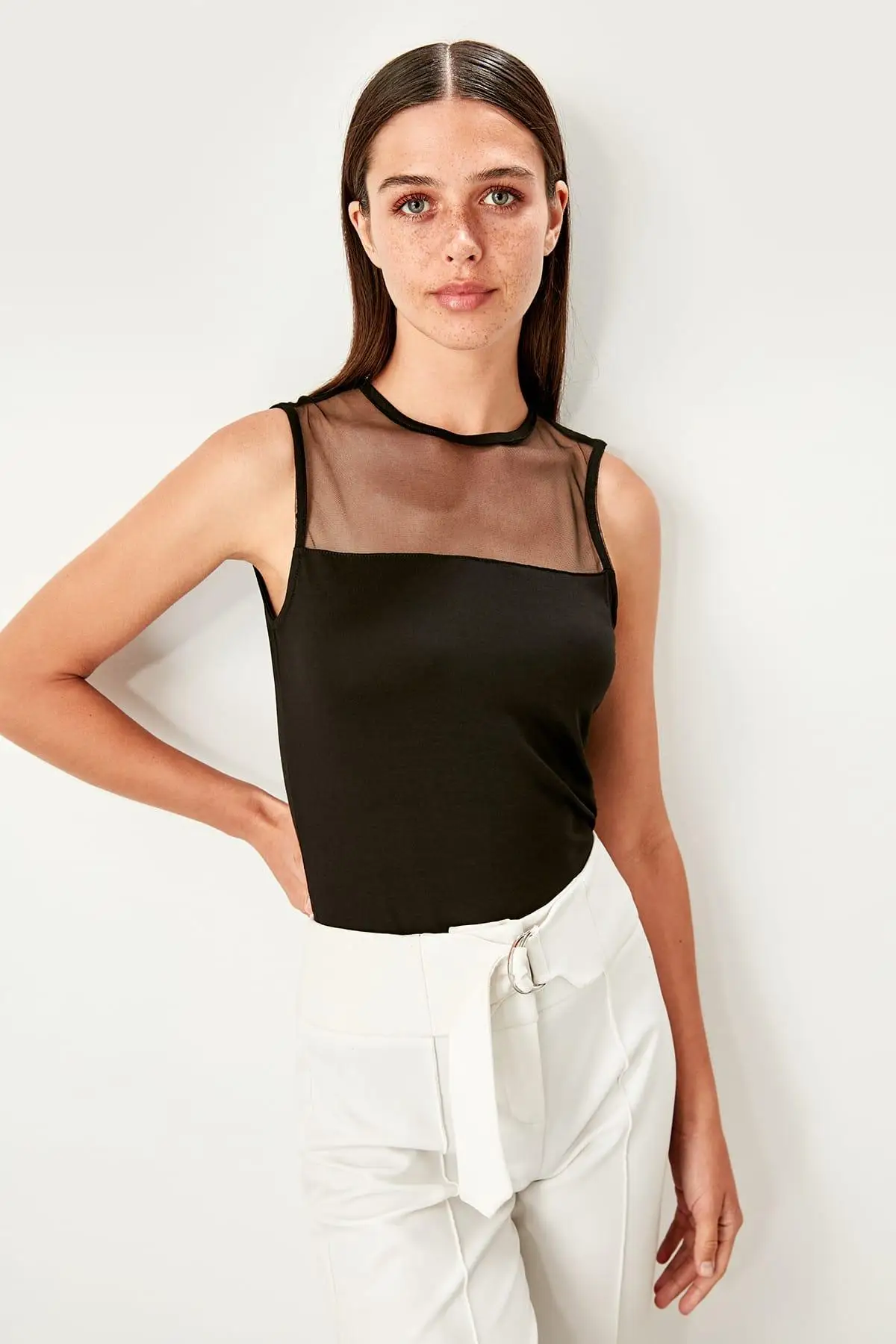 

Trendyol Black Transparan Detaylı Knitted Blouse TWOSS19BZ0011
