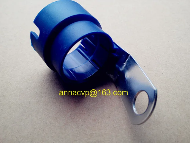 plug holder blue 4