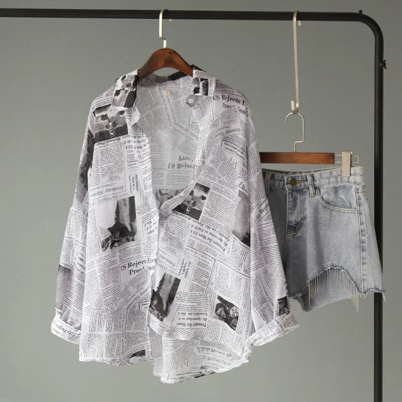 2022 Women Newspaper Letter Print Loose 