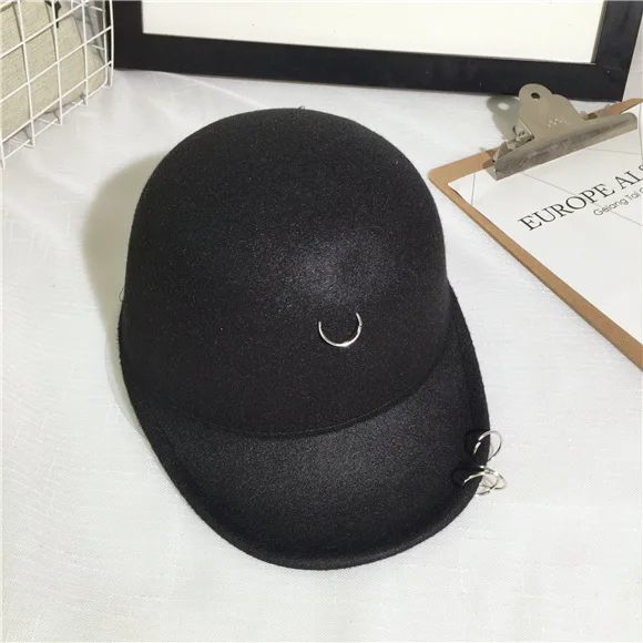 

20171219 WOMEN Korean fashion iron ring autumn and winter Acrylic equestrian cap duck tongue wool hat hat British retro hat