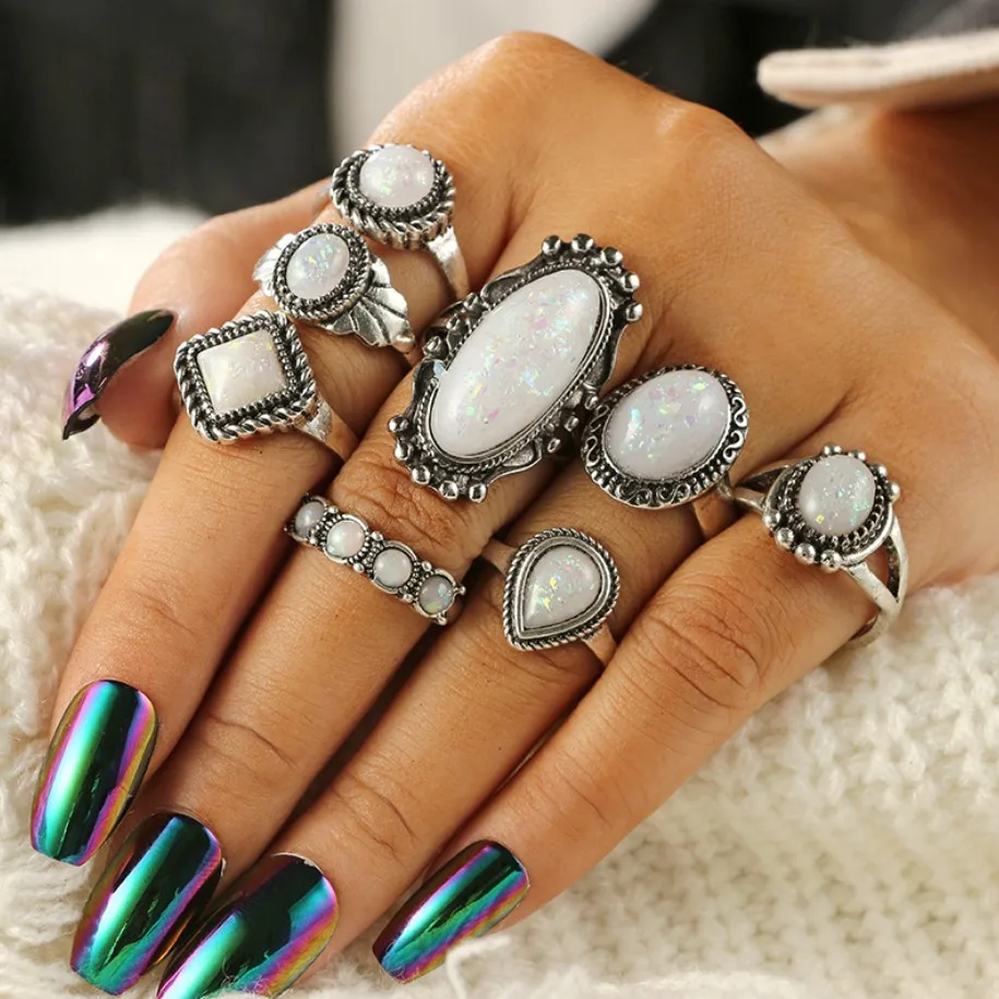 

8pcs/set Geometric White Cab with Glitter Inside Women`s Knuckles Ring Set