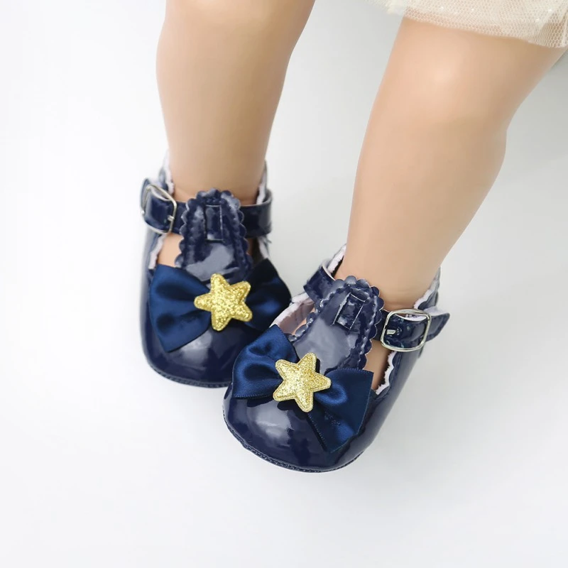 Блестящие туфли с бантом для новорожденных девочек; обувь из искусственной кожи с пряжкой для первых прогулок; цвет красный, черный, розовый, белый, синий; милые туфли принцессы с бантом; Размеры 0-18 м