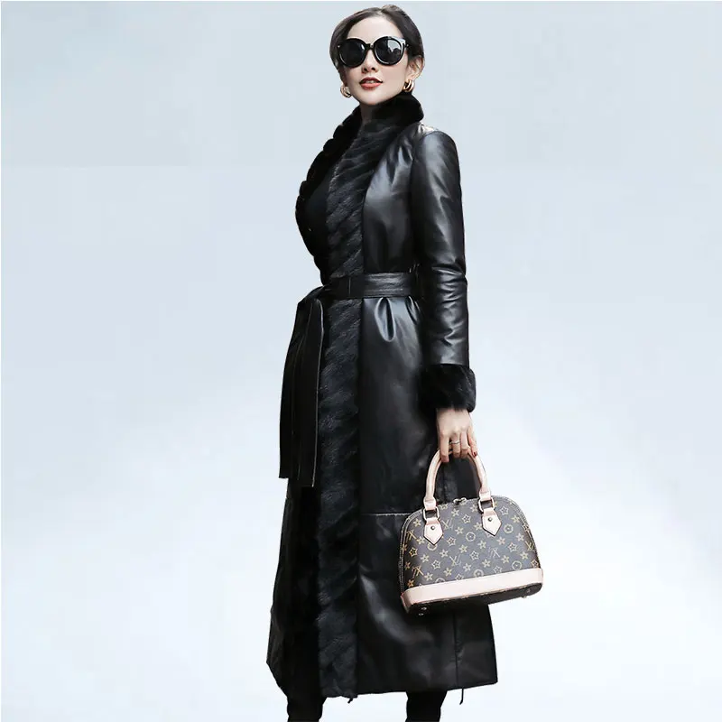 

Luxury Real Fur Coat Raccoon Dog Collar duck down Jacket Winter Coat Women 2019 Genuine Leather Jacket White Duck Down Coats