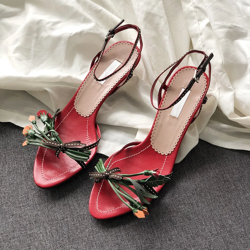 Arden Furtado/ г.; летние модные красные босоножки на низком каблуке с цветами; женская обувь с пряжкой и ремешком в этническом стиле; большой размер 40