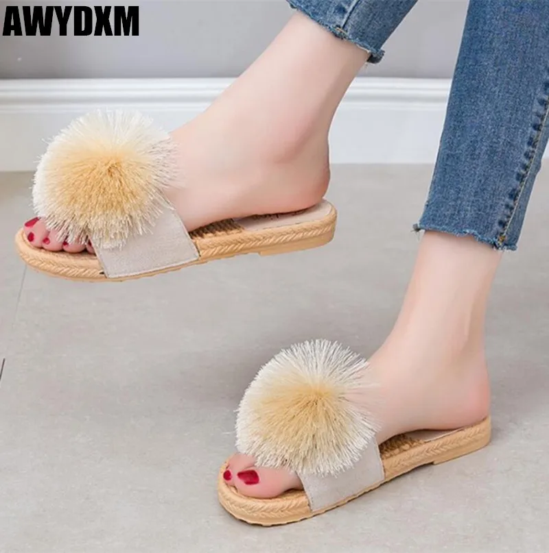 

Women slipper new open toe Hairball flat slippers ladies summer fashion Outdoor beach slip on Slide woman shoes Feminino S277