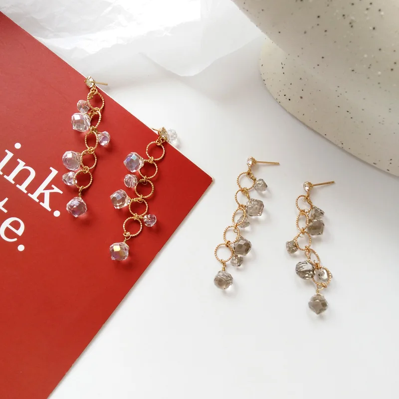 

Small Circle Long Retro Elegant Transparent Resin Round Resin Stone Tassel Clip Earrings Without Piercing Earrings For Women