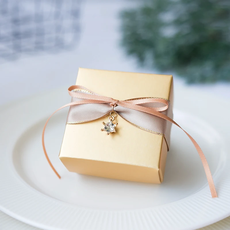 

20pcs/lot Gold gift box luxury Square Wedding candy box packaging gift boxes baby shower Birthday party favors Supplies