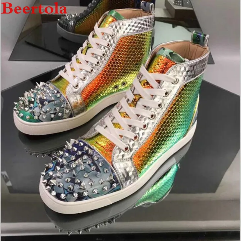 Beertola New Men's Casual Shoes Designers Gradient Colors Head Studded Spikes Zapatos De Hombre Rivets Fashion Men Flats Shoes