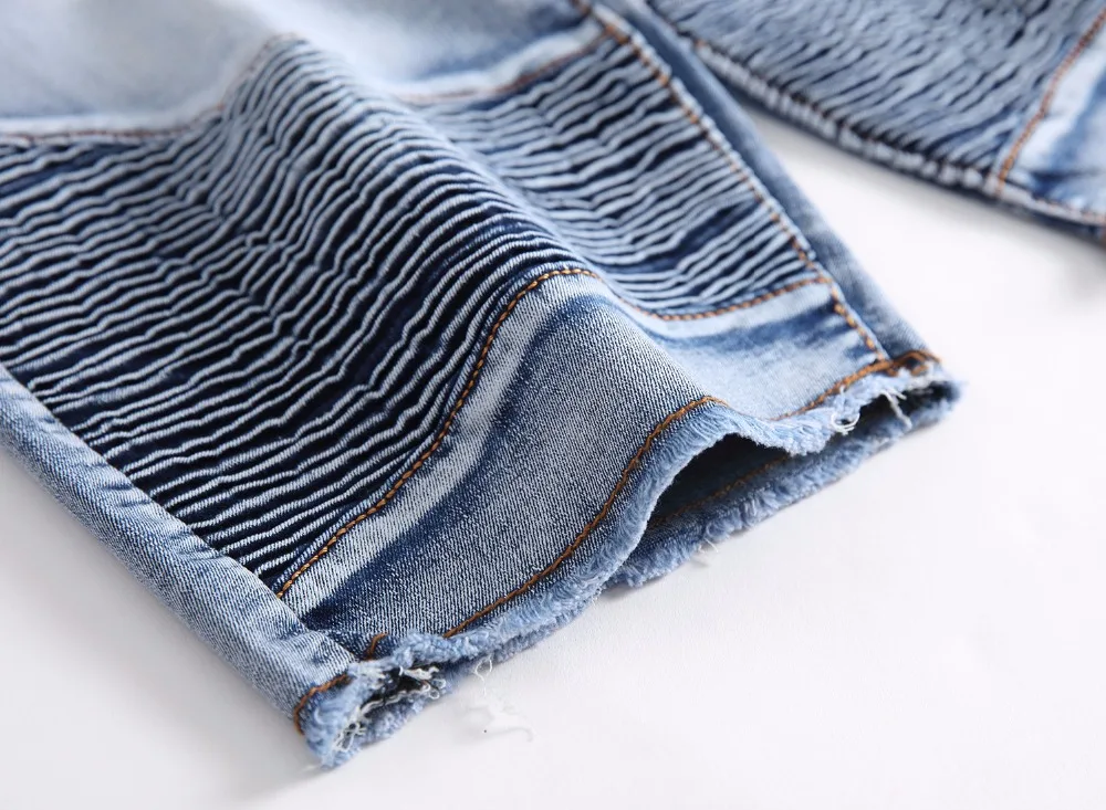 8837629369_1518810607