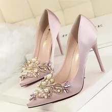 New sexy elegant party shoes high heel shallow mouth pointed satin pearl rhinestone women's shoes high heels цена New sexy elegant party shoes high heel shallow mouth pointed satin pearl rhinestone women's shoes high heels цены онлайн