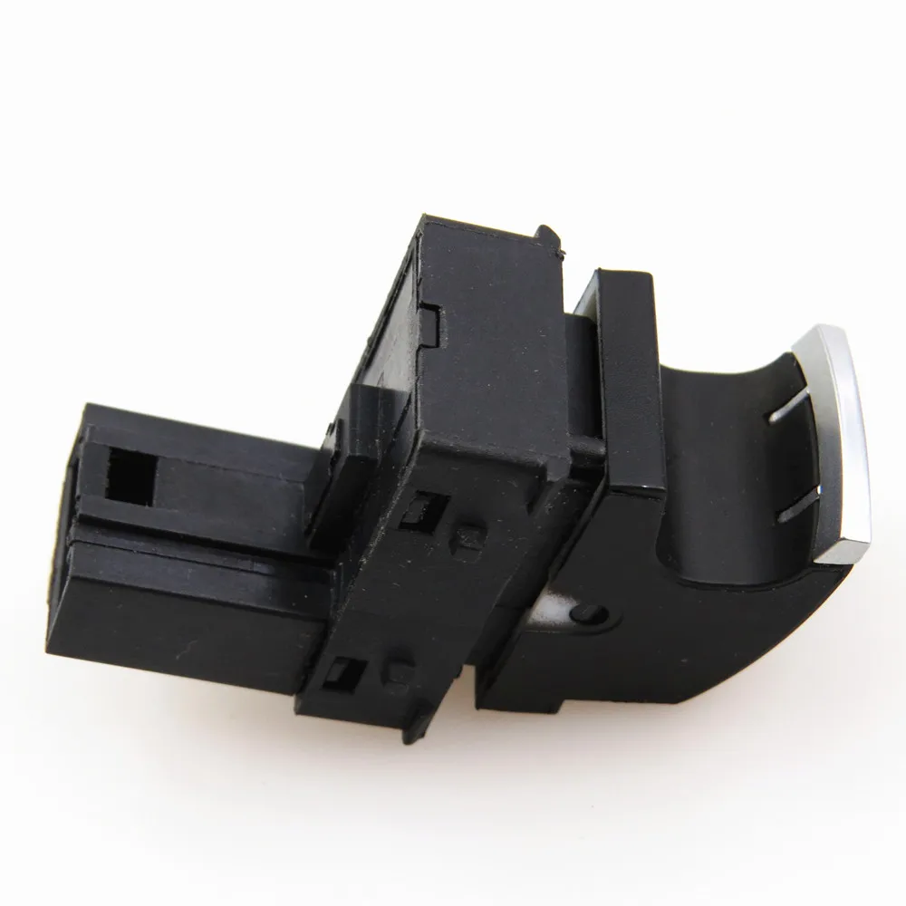 F3
