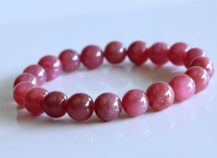 Скидка натуральный розовый красный рубин браслет гладкие круглые бусины готовые тянущиеся браслеты 10 мм