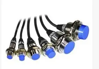 

Switch PRDL12-8DP inductive sensor three line PNP often open 24V