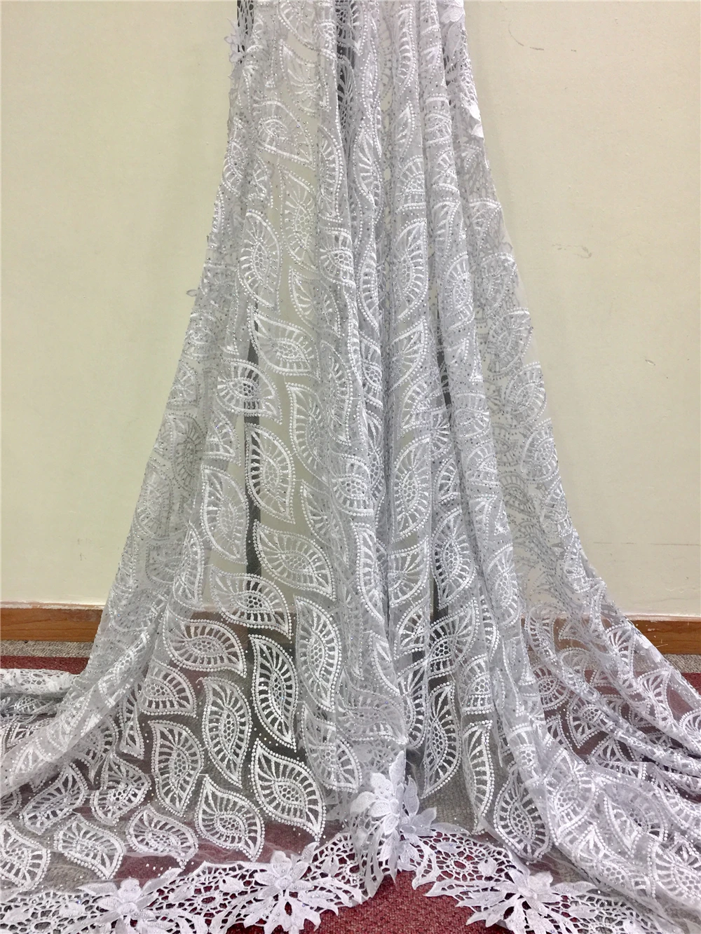 

5yards/lot high quality nigerian french lace embroidered tulle lace fabric for wedding dress,2018 Russia African lace fabric