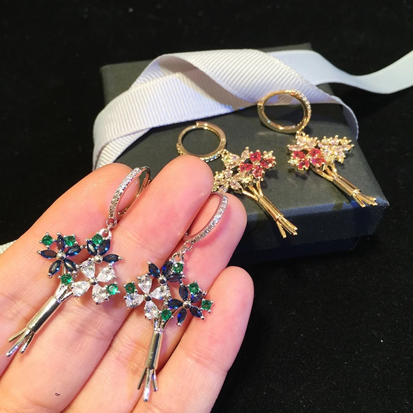 

Fashion Shiny Flower Pendant Hoop Earrings for Women Micro Pave Pearl Gold Filled Earings Wedding Party Jewelry