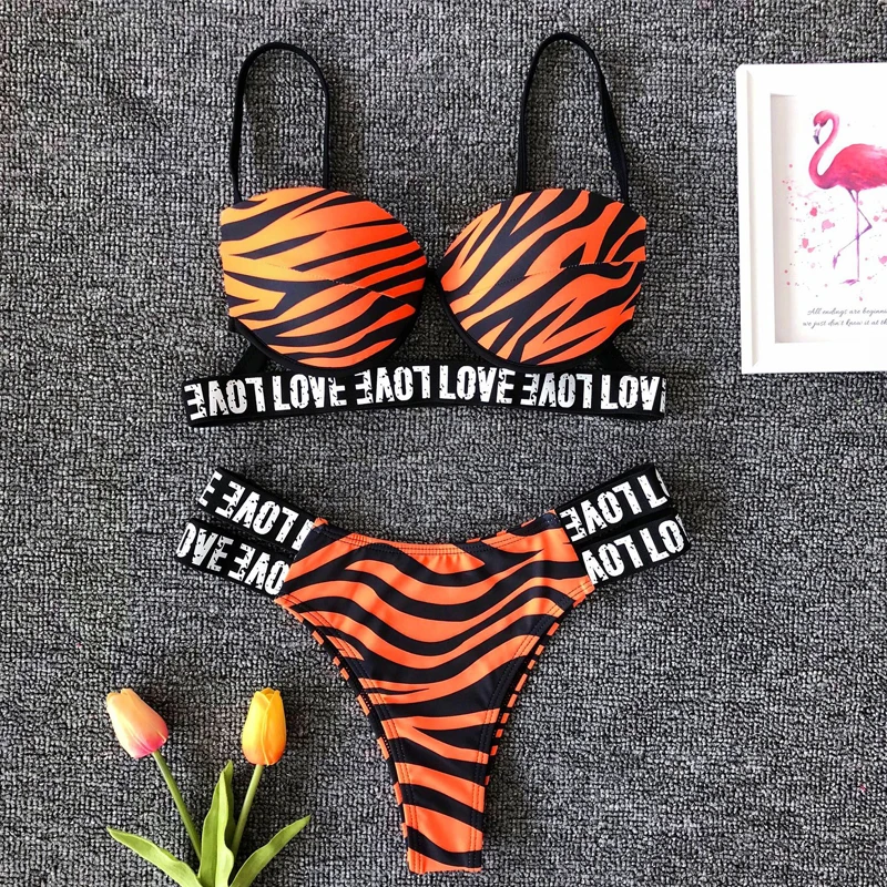 

Women's Bikini Set Leopard and Letter Print Bathing Suits Adjustable Thin Strap Bikini Top With Cut Out Thong Bikini 3 Color
