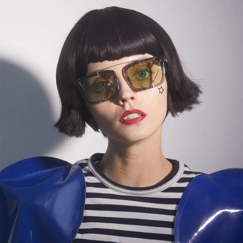 

Luxury Italy Brand Designer Punk Vintage Square Sunglasses Women Men Hollow Lens Red Grey Green Oversized Sun Glasses Celebrity