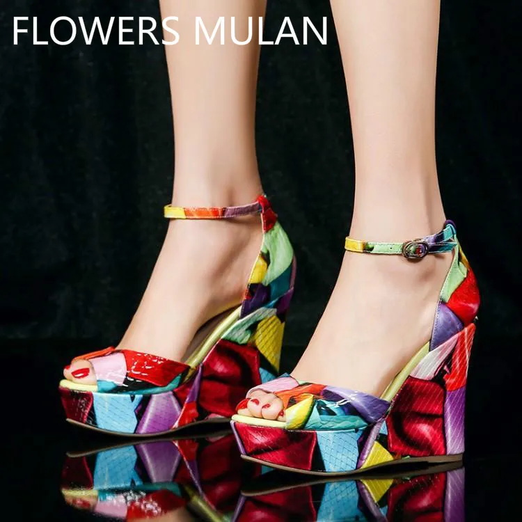 

Mixed Color Shiny Leather Platform Sandals Women Open Toe Cover Heel Ankle Buckle Sandalias Mujer High Wedges Heels Zapatos Lady